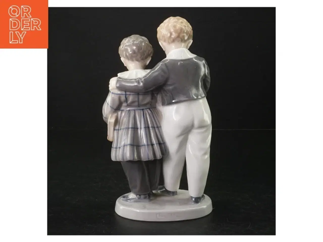 Billede 3 - Porcelænsfigur af to børn fra Royal Copenhagen (str. H. 20,5 cm)