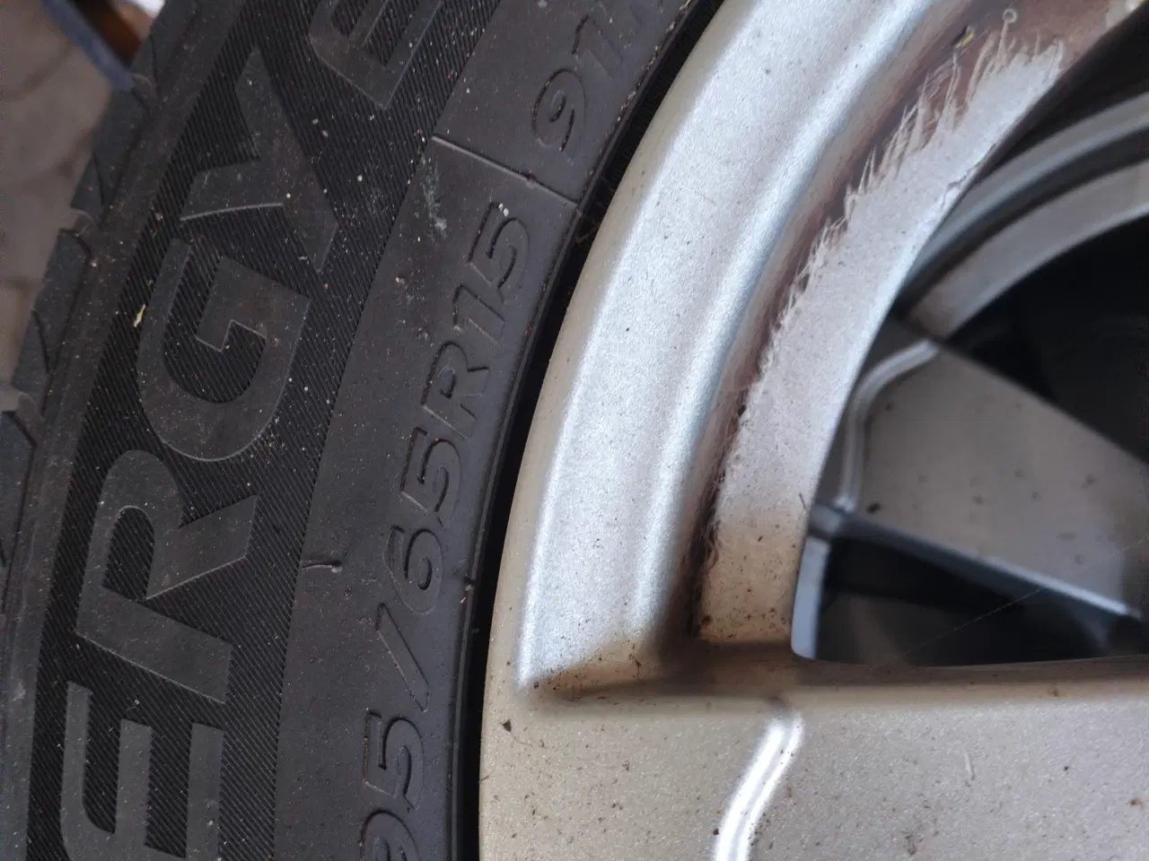 Billede 3 - alufælge med dæk