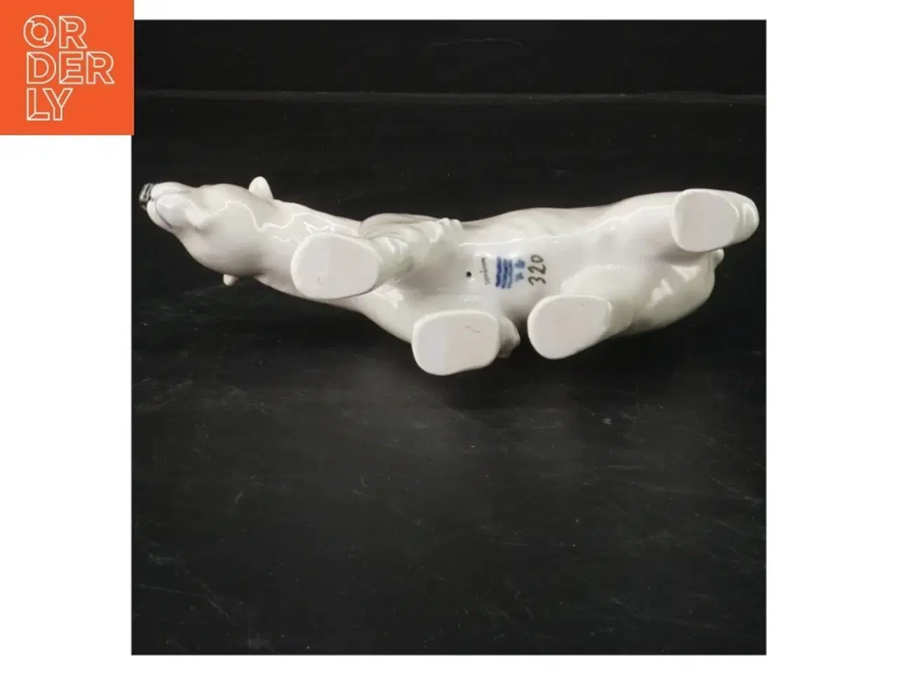 Billede 2 - Porcelæn isbjørn figurine fra Royal Copenhagen (str. 19x8 cm)