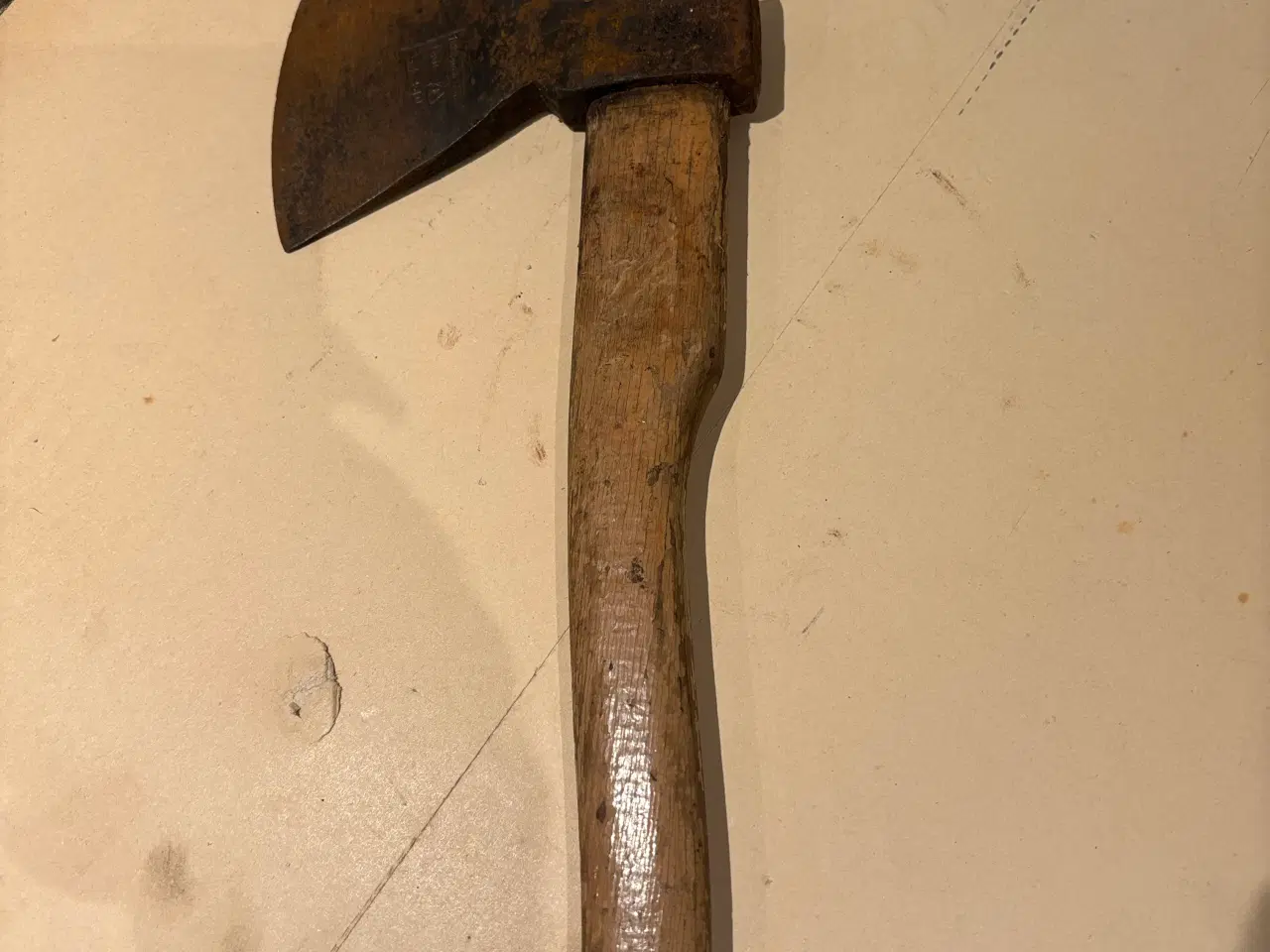 Billede 3 - Bredbile økse med træskaft