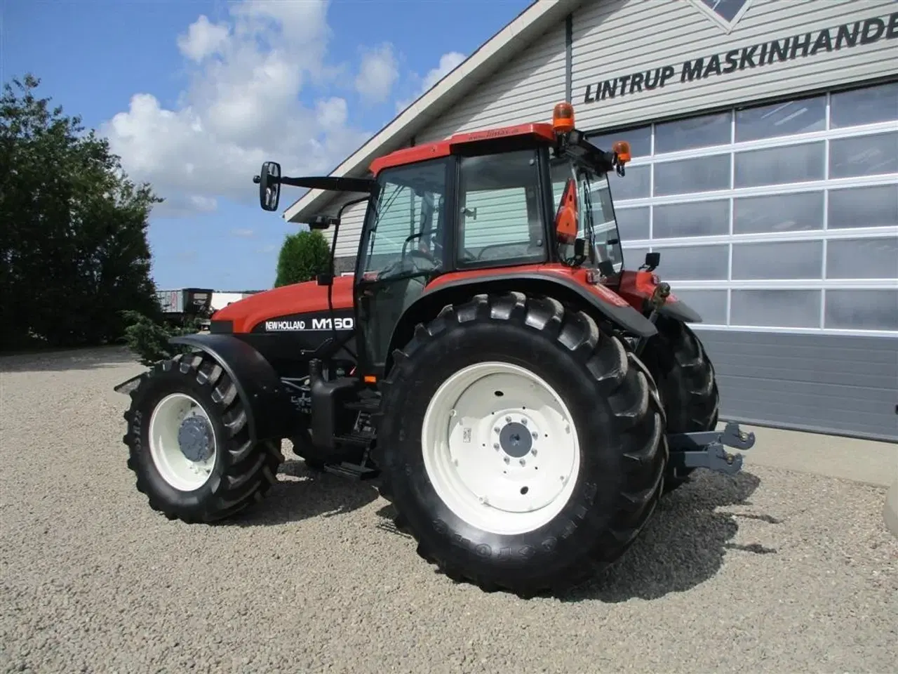 Billede 12 - New Holland M160 Velkørende og stærk traktor