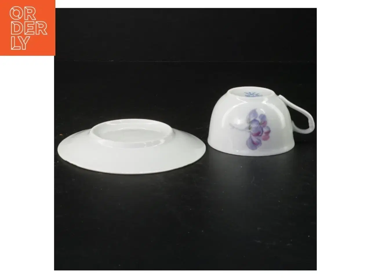 Billede 4 - Porcelænskopper og underkopper med blomstermotiv