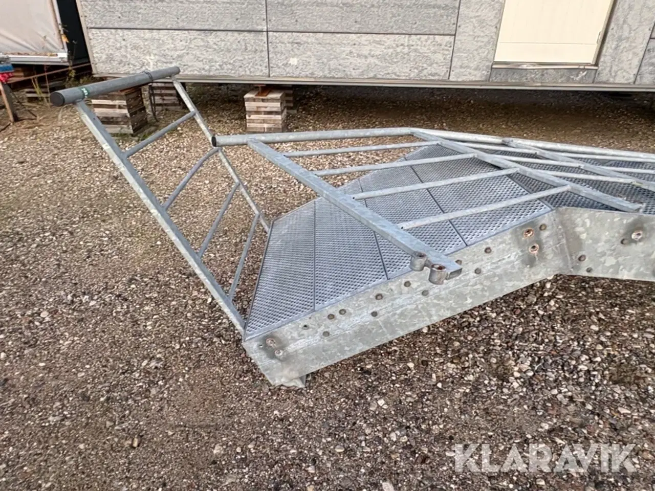 Billede 6 - Trappe og repos med gelænder