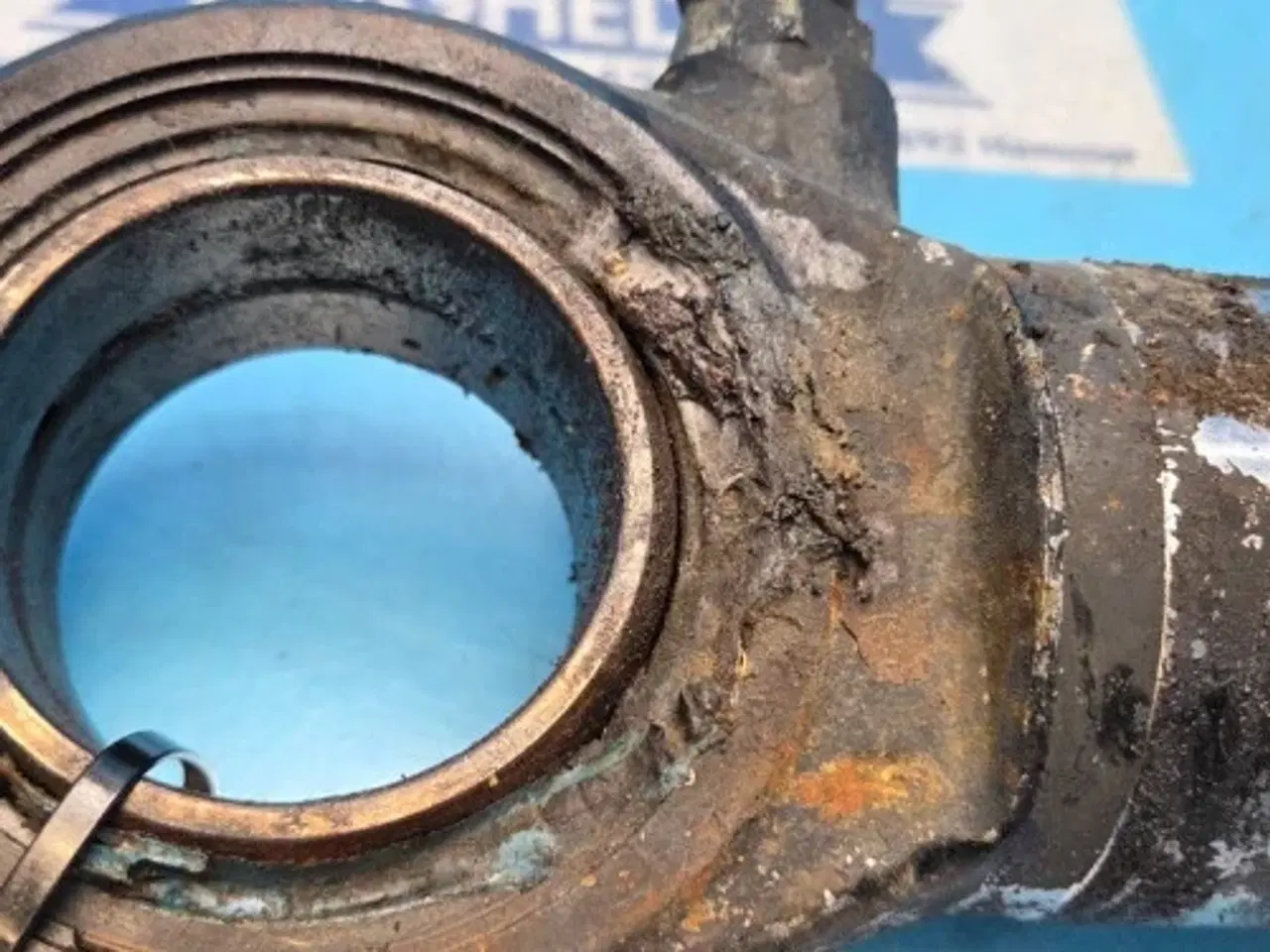 Billede 4 - Massey Ferguson 8250 Shock Absorber 3786422M3