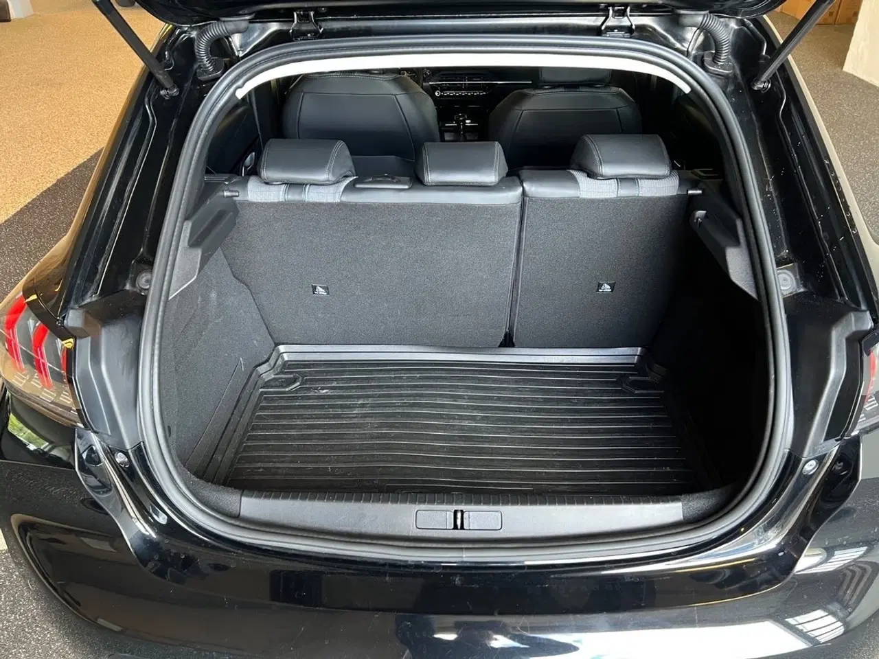 Billede 22 - Peugeot 208 1,5 BlueHDi 100 Allure Sky