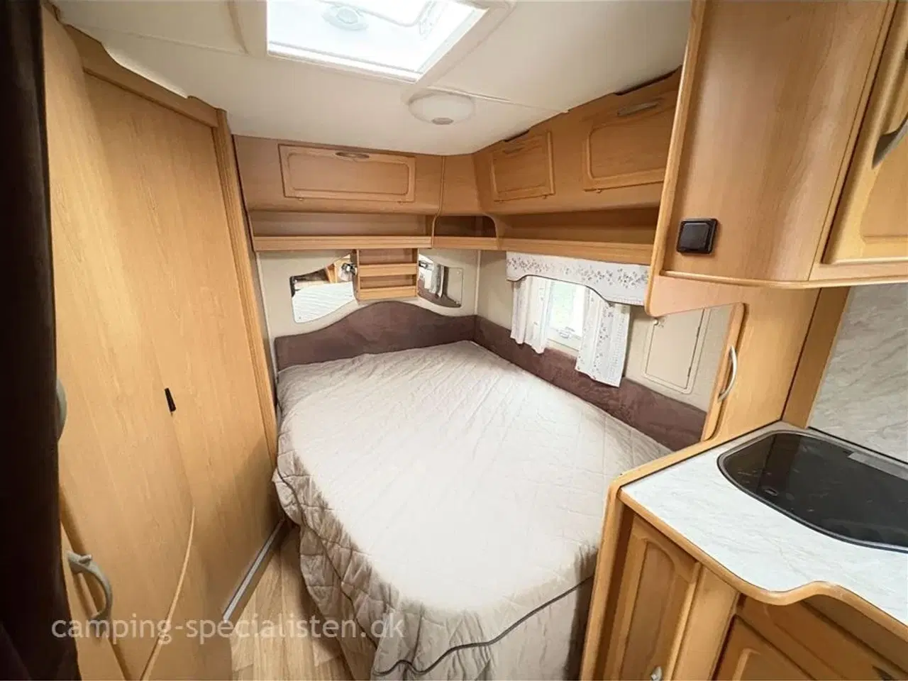 Billede 9 - 2006 - Kabe Ametist XL XV2 KS   Kabe Ametist XL KS model 2006 - kan nu ses ved Camping-Specialisten.dk