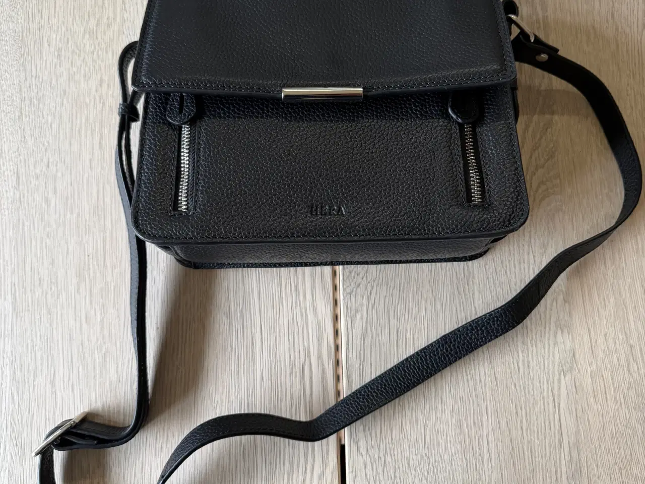 Billede 5 - Skuldertaske fra HERA
