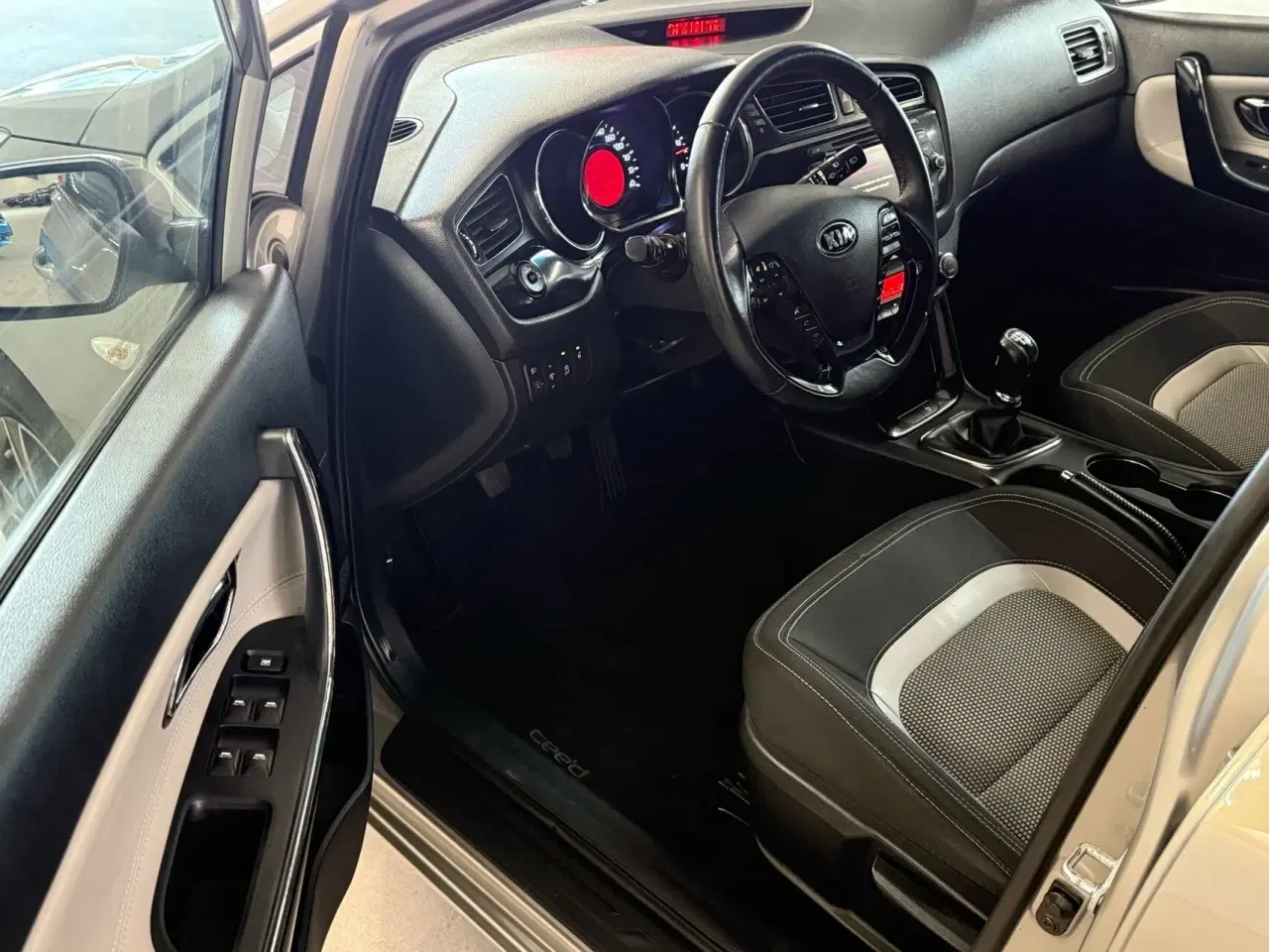 Billede 4 - Kia Ceed SW 1,6 CRDI Collect 128HK Stc 6g