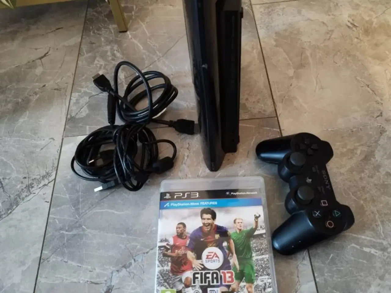 Billede 2 - Ps3 med spil 