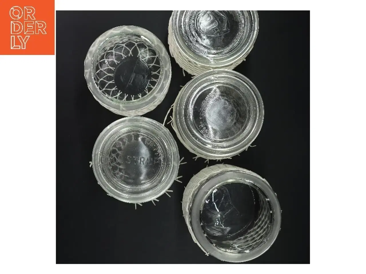 Billede 2 - Glasbeholdere med hvid netdekor (str. 13-17 cm)