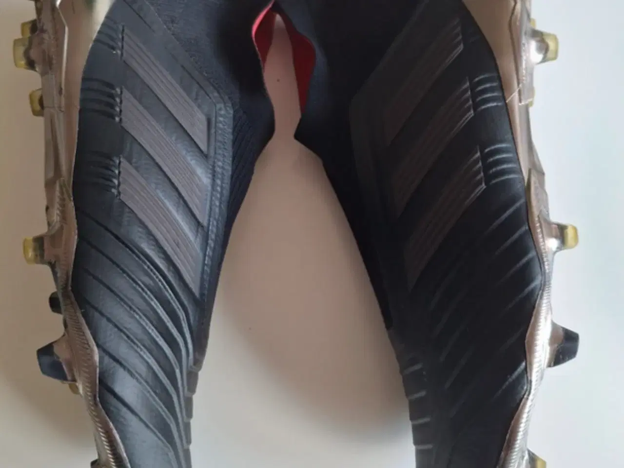 Billede 8 - fodbold støvler Adidas Predator str 44