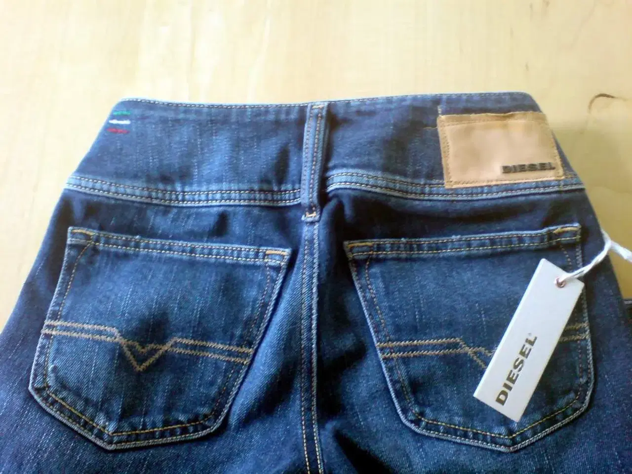 Billede 3 - Nye Diesel jeans ca. str 14/16 år