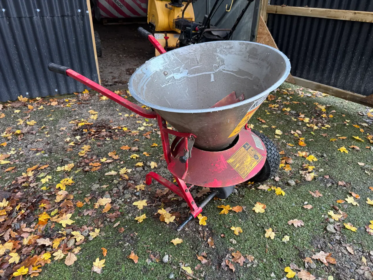 Billede 2 - Salt spreder / Gødningsspreder