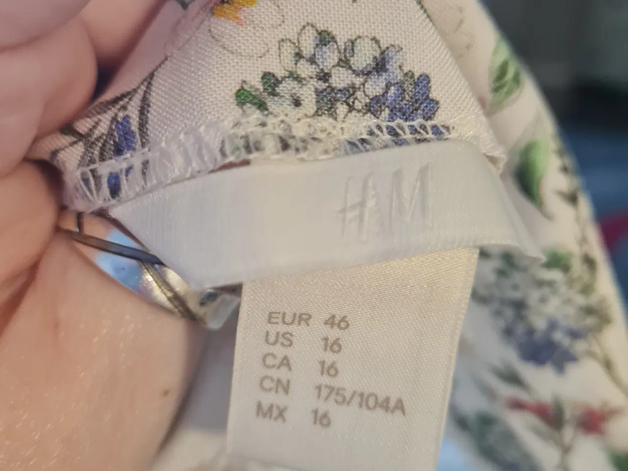 Billede 5 - Tunika str 46 H&M viskose 