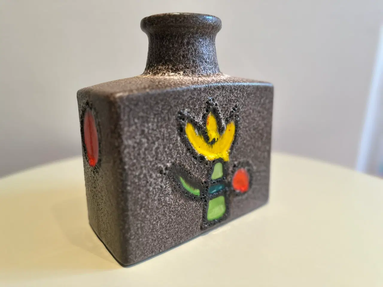 Billede 1 - Unik flot farverig blokvase fra nummereret 281-19