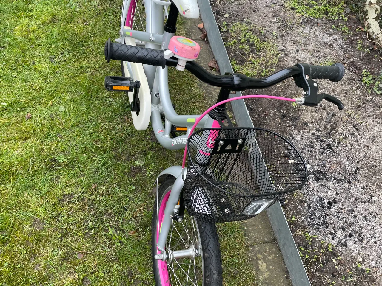 Billede 2 - Billig KILDEMOES pige cykel