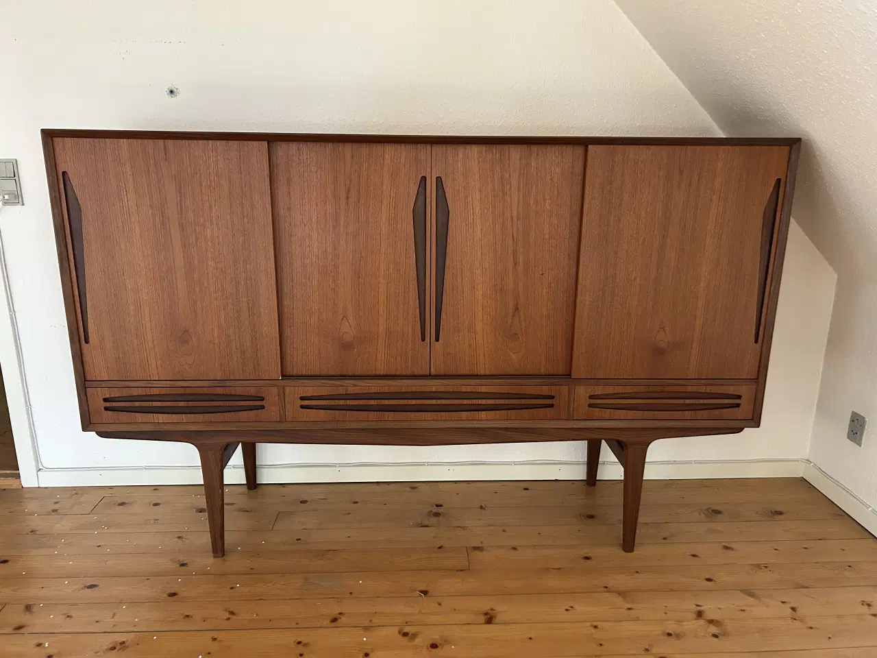 Billede 1 - Flot retro teak skænk – dansk design fra 60/70’ern