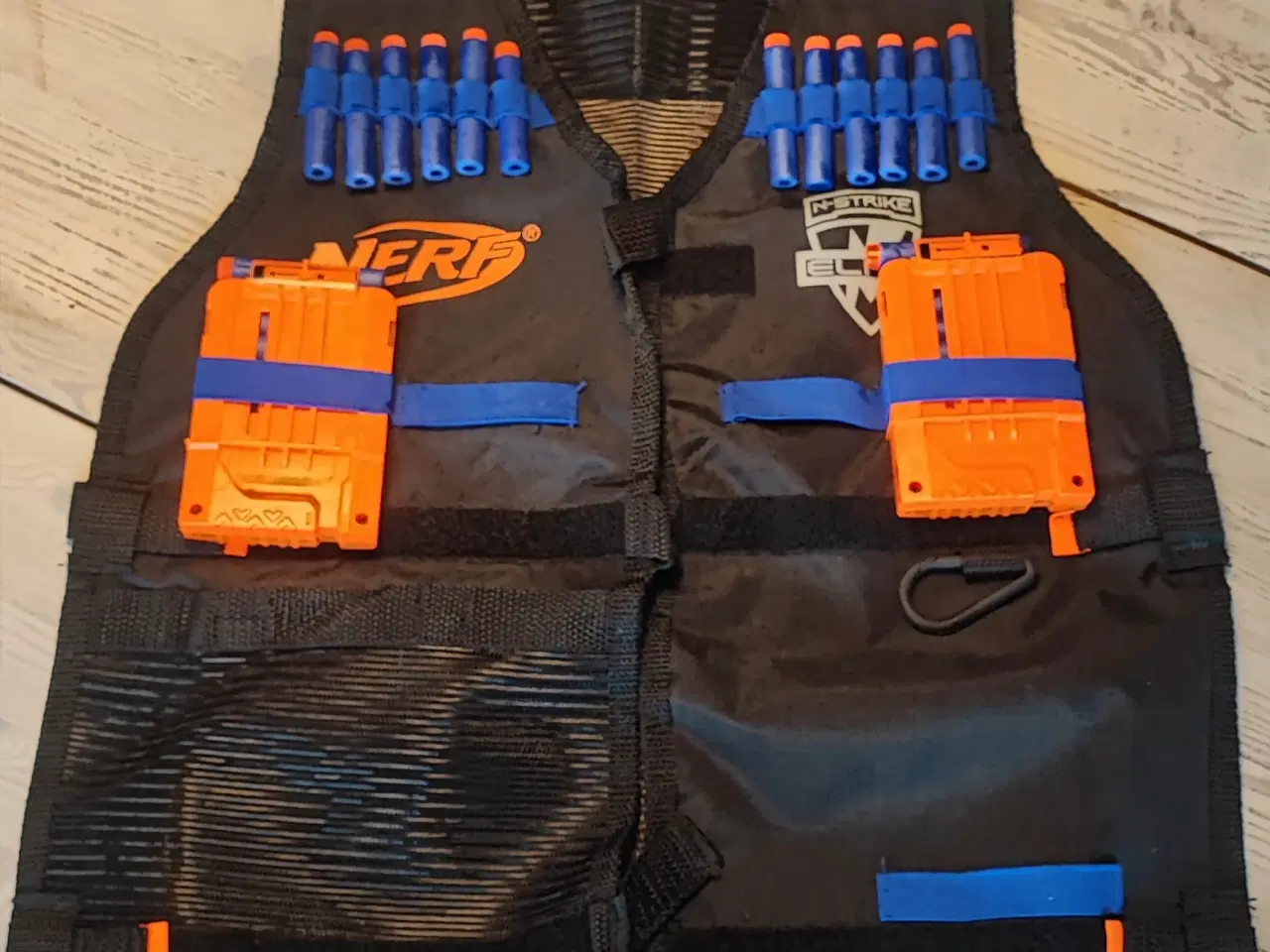 Billede 1 - Nerf vest med patronhylstre