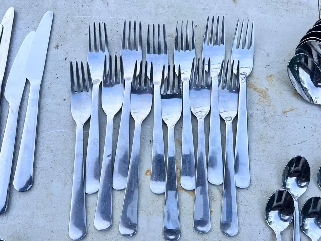 Billede 4 - 74 stk. bestik, IKEA og ADIALESSI