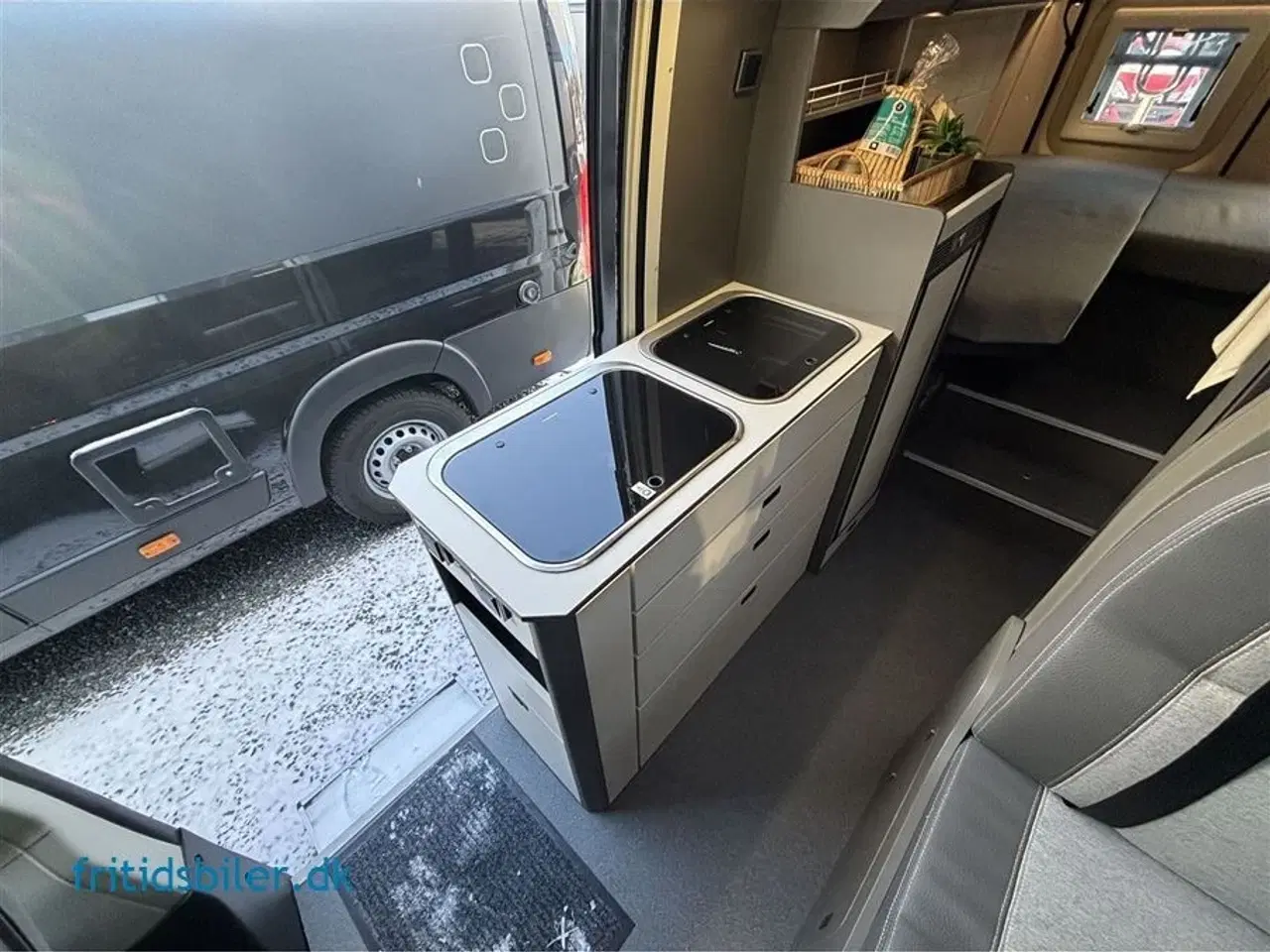 Billede 11 - 2025 - Bravia 636 140 Hk   Nok Danmarks fedeste campervan i en Bravia 636