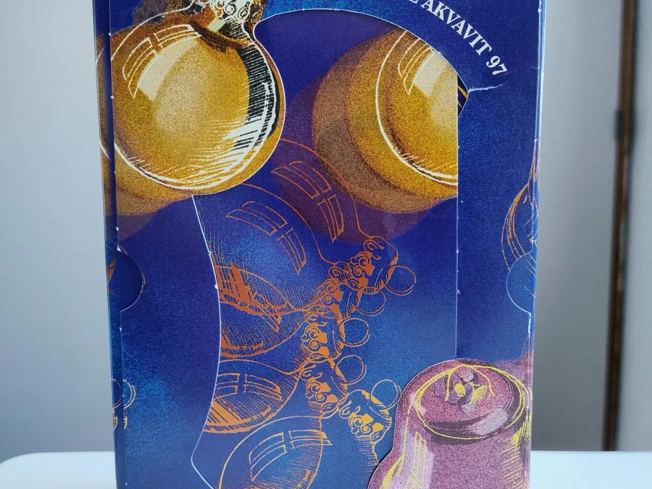 Billede 4 - Juleakvavit i original æske