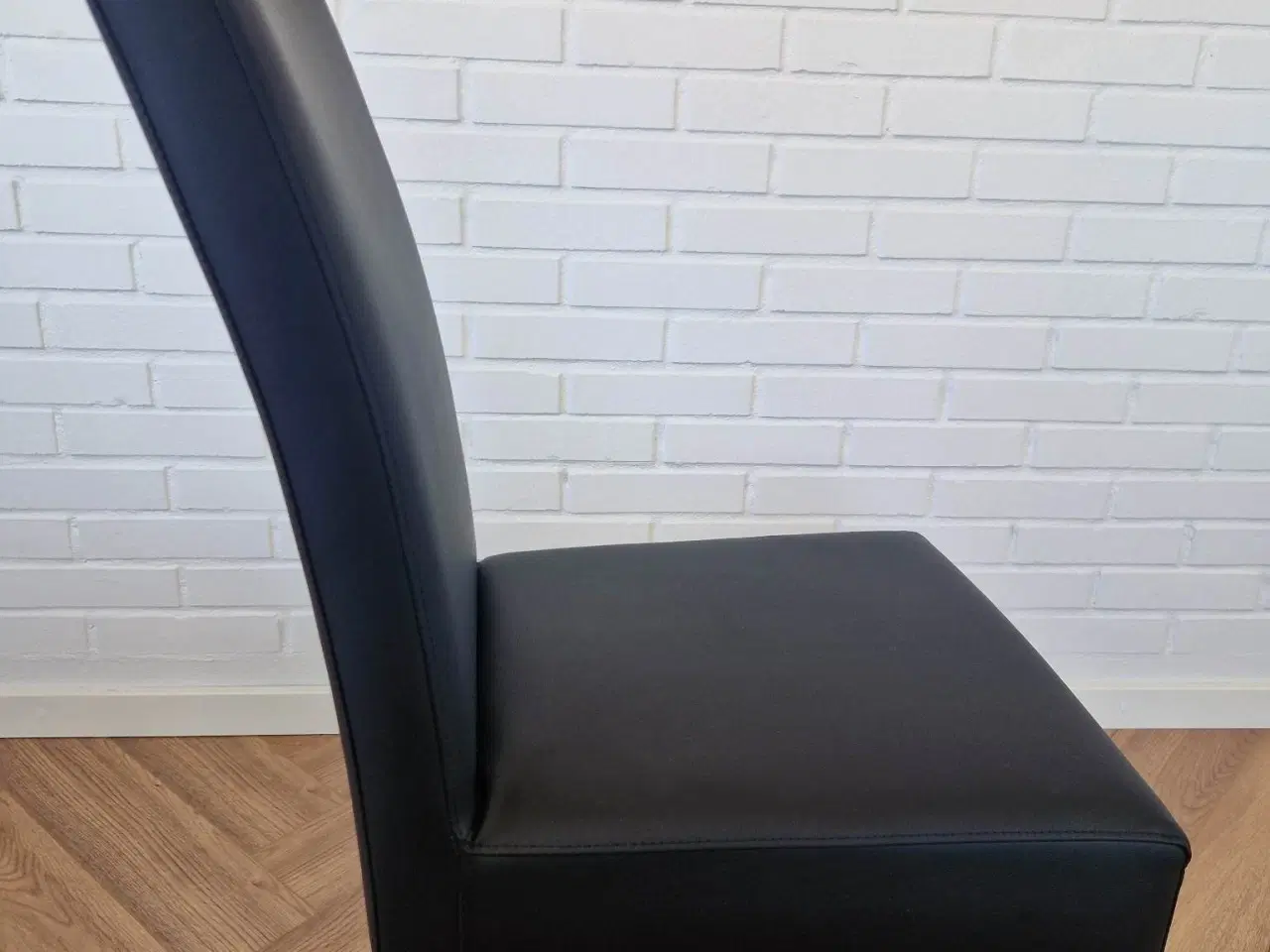 Billede 3 - Nye stole med læder