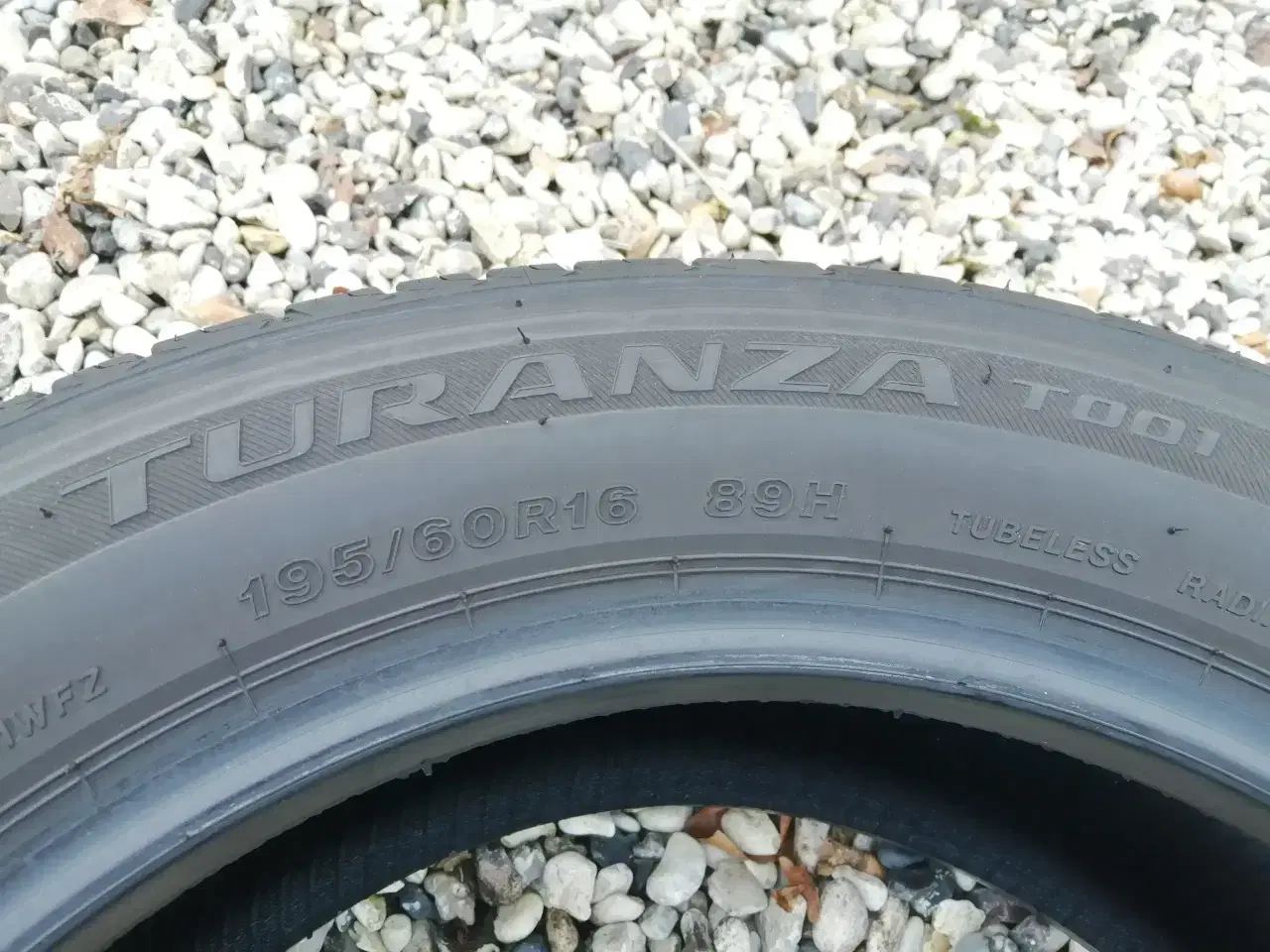 Billede 2 - 16" Bridgestone sommerdæk, som nye 195-60-16