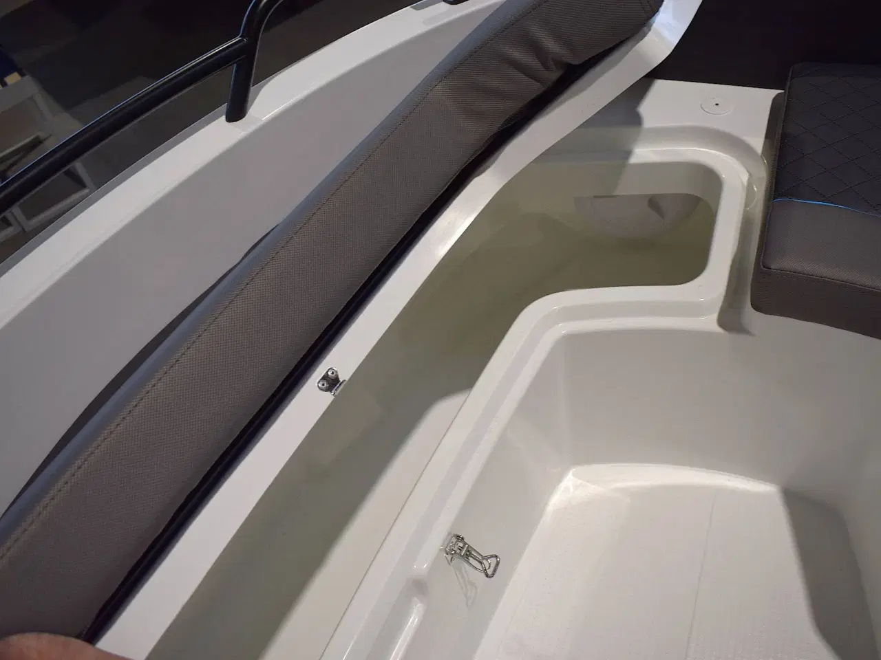 Billede 7 - Nordhval SC5 alu - 60 HK Yamaha/Udstyr