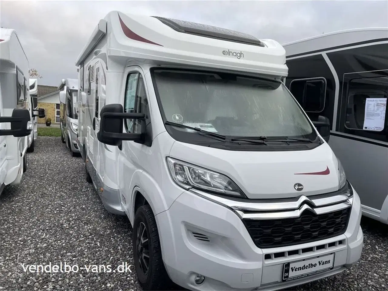 Billede 1 - 2025 - Elnagh Baron 579 Centralseng over garagen og el-hæve/sænkeseng over siddegruppen - 5 S. selepladser