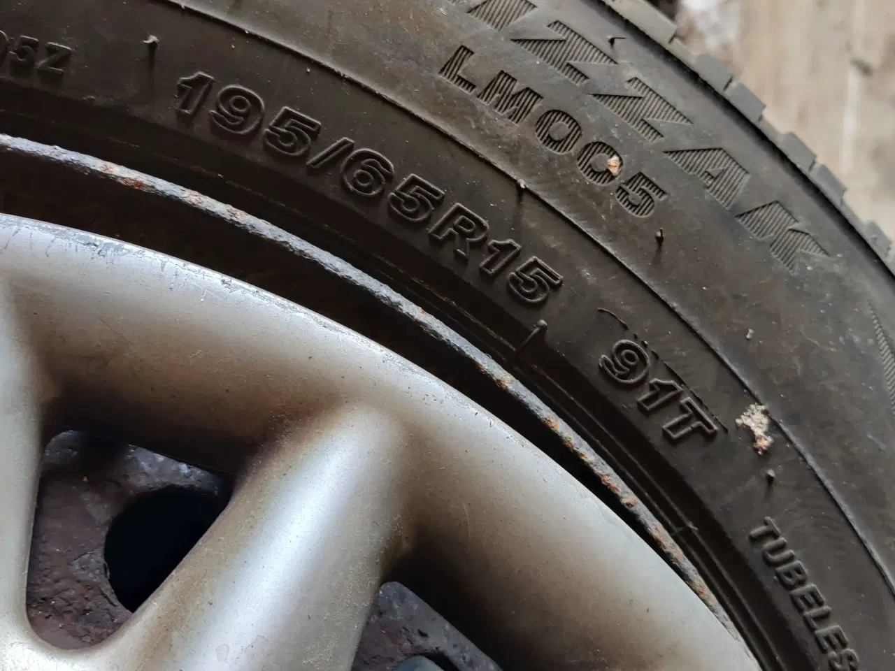 Billede 5 - Saab 900 vinterdæk