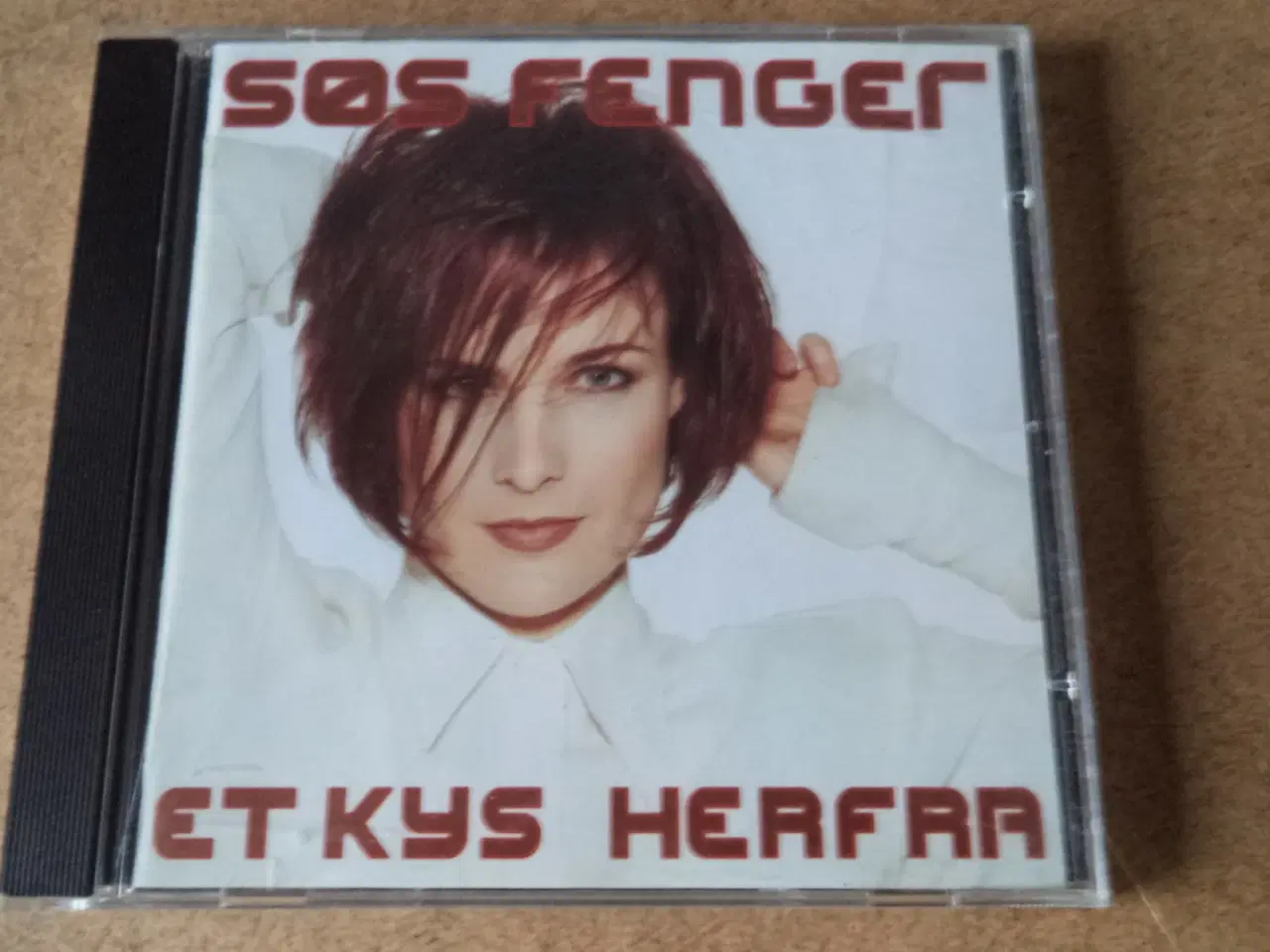 Billede 1 - Søs Fenger ** Et Kys Herfra 
