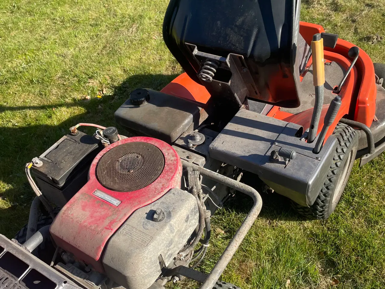Billede 3 - Fint maskine Husqvarna  15,5 hk klipperboret er ru