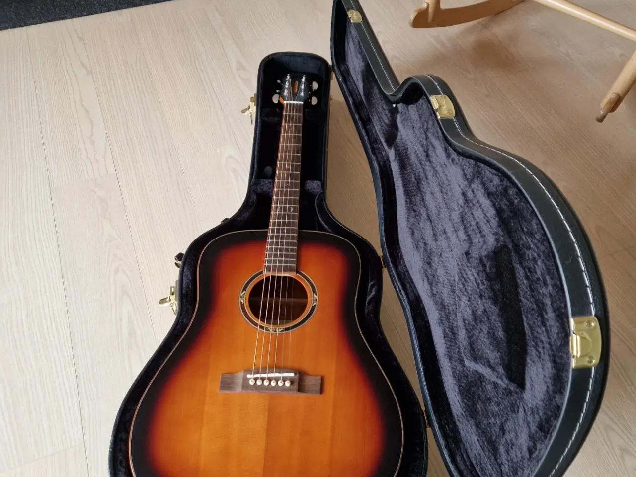 Billede 1 - Western guitar og kasse