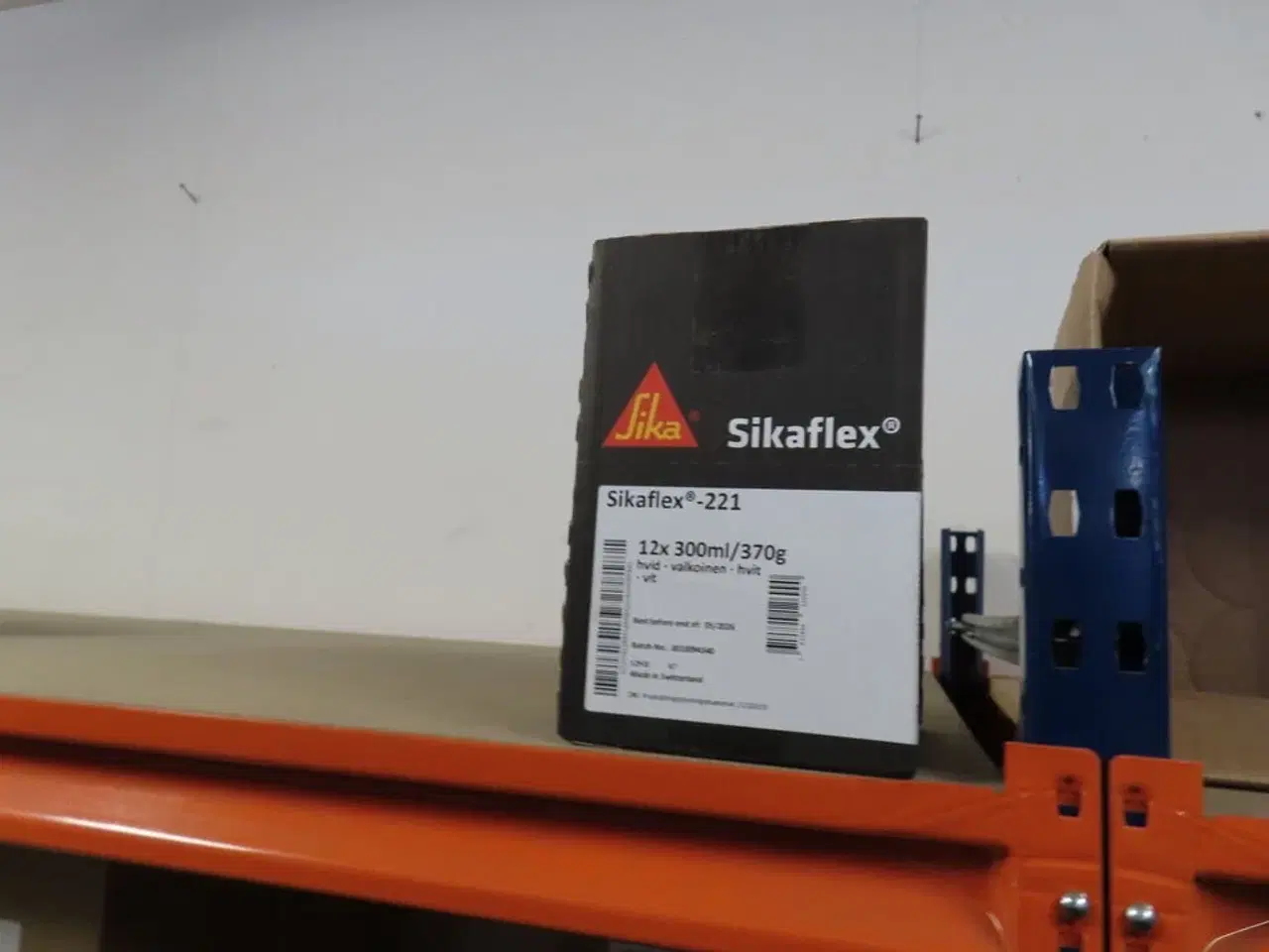 Billede 3 - Stort parti sikaflex og tilsætningsstoffer