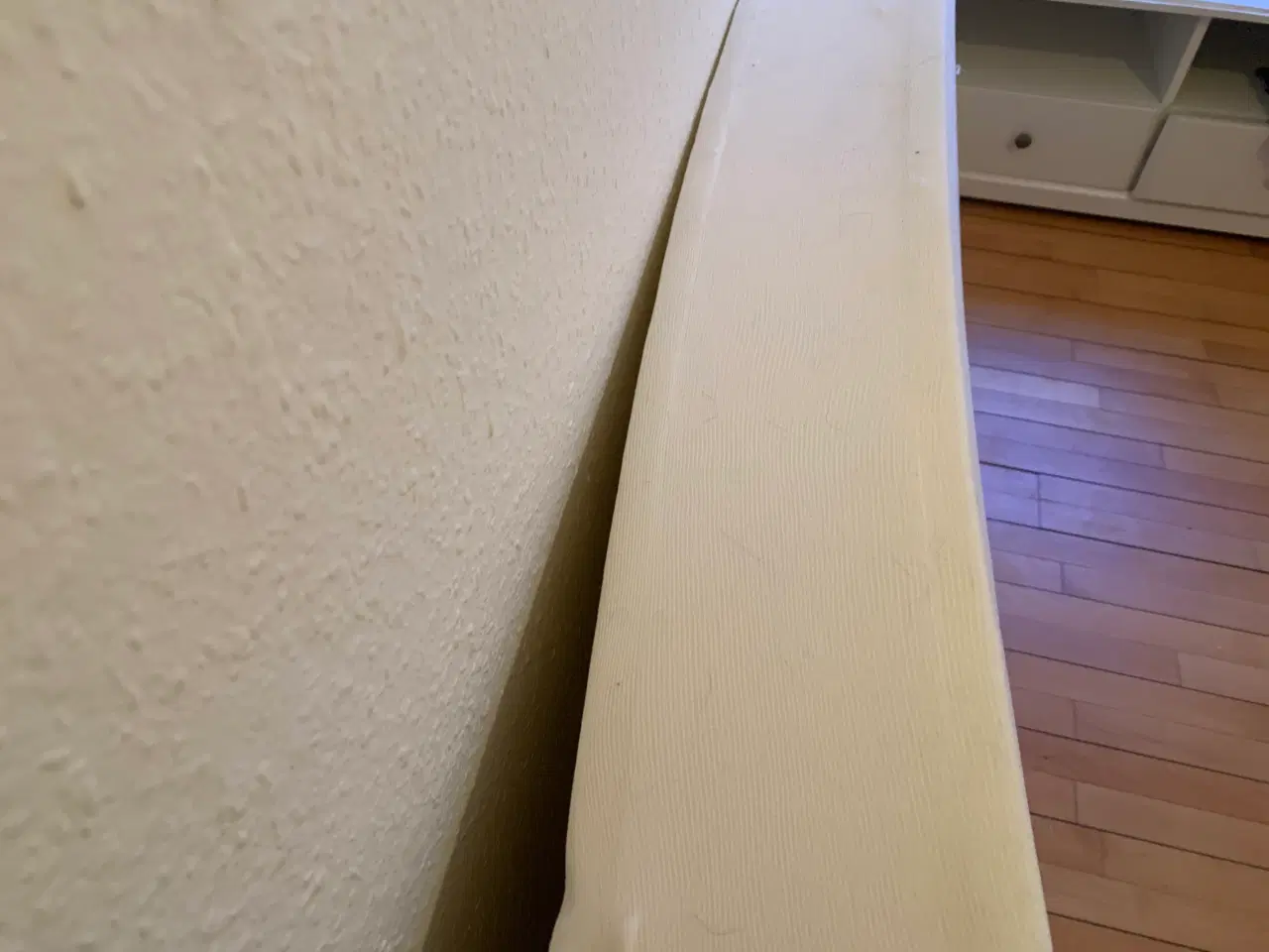 Billede 2 - IKEA med fjeder i madras 