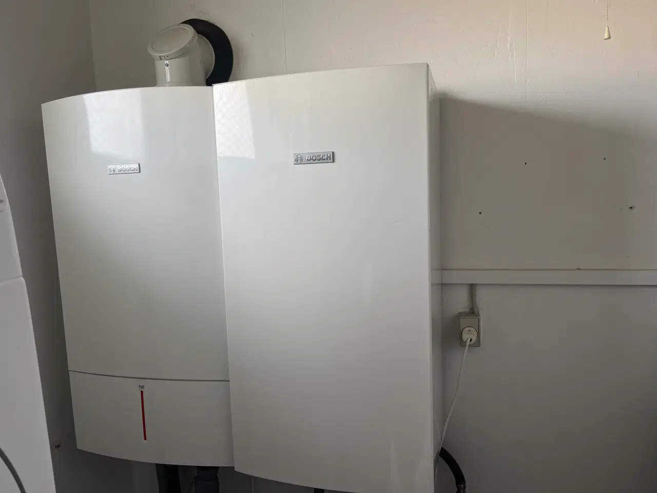 Billede 1 - Bosch gasfyr og vandvarmer 