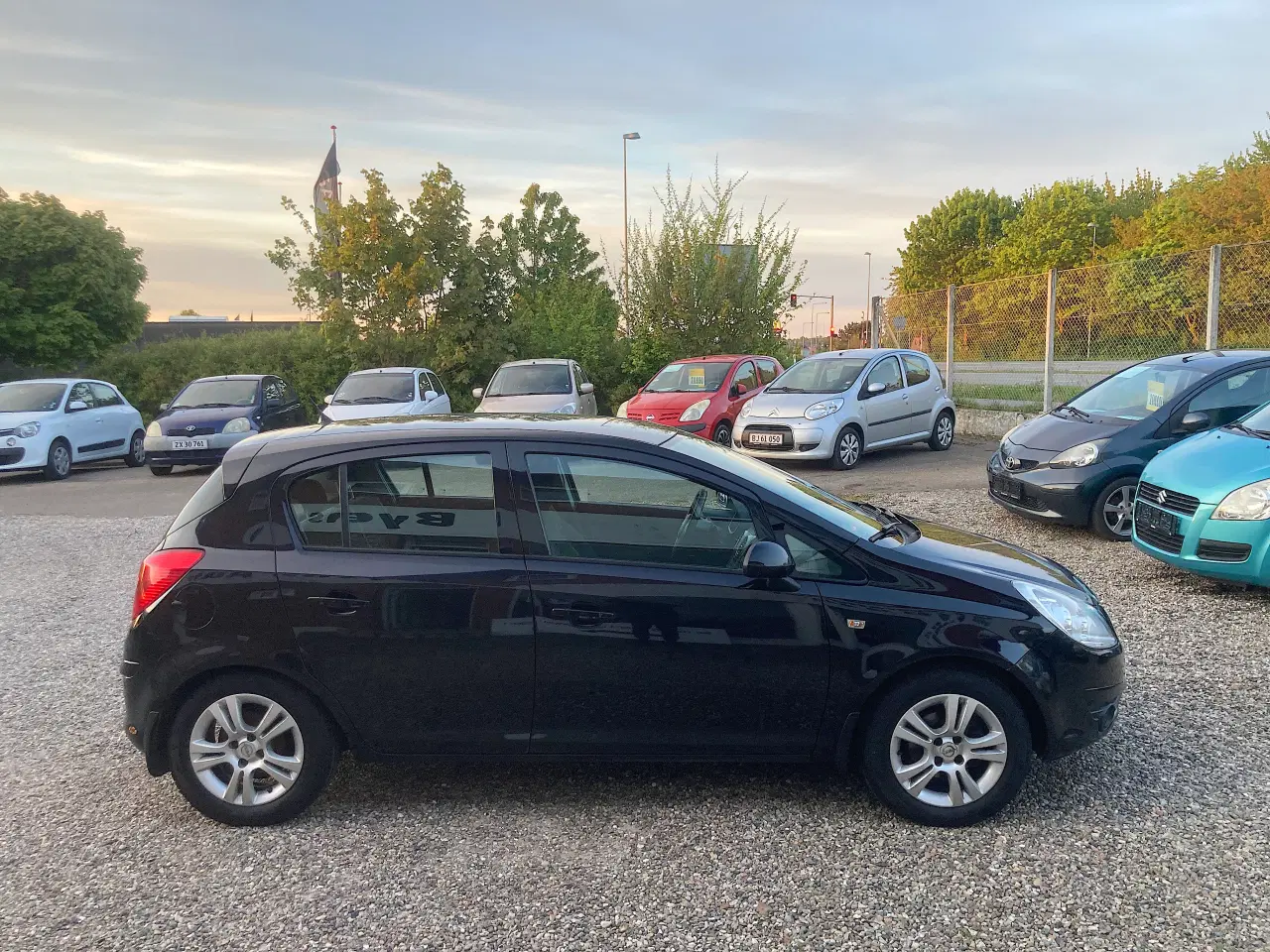 Billede 2 - Opel Corsa Nysyn Lav km 