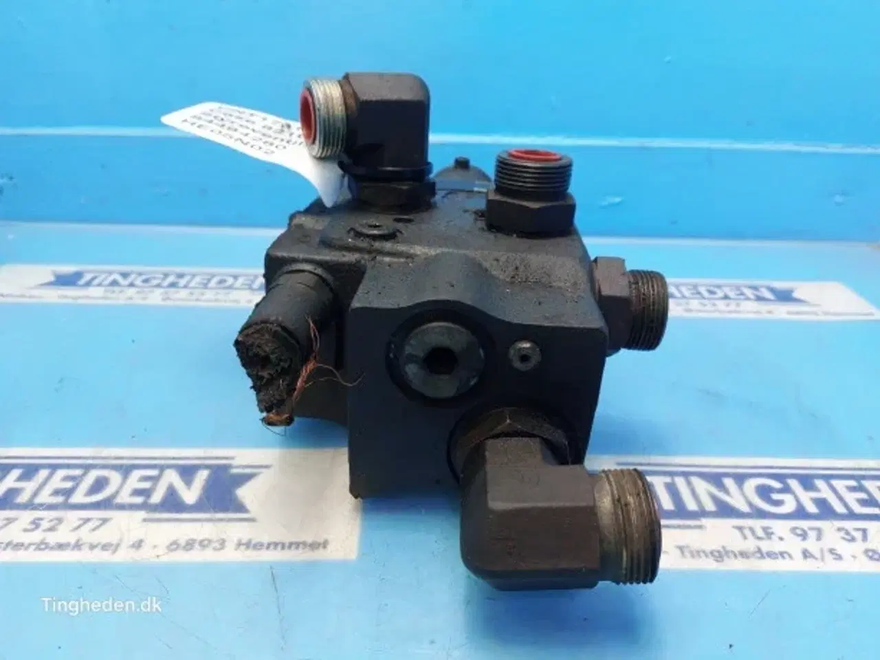 Billede 8 - Case 821E Styreventil 84494280