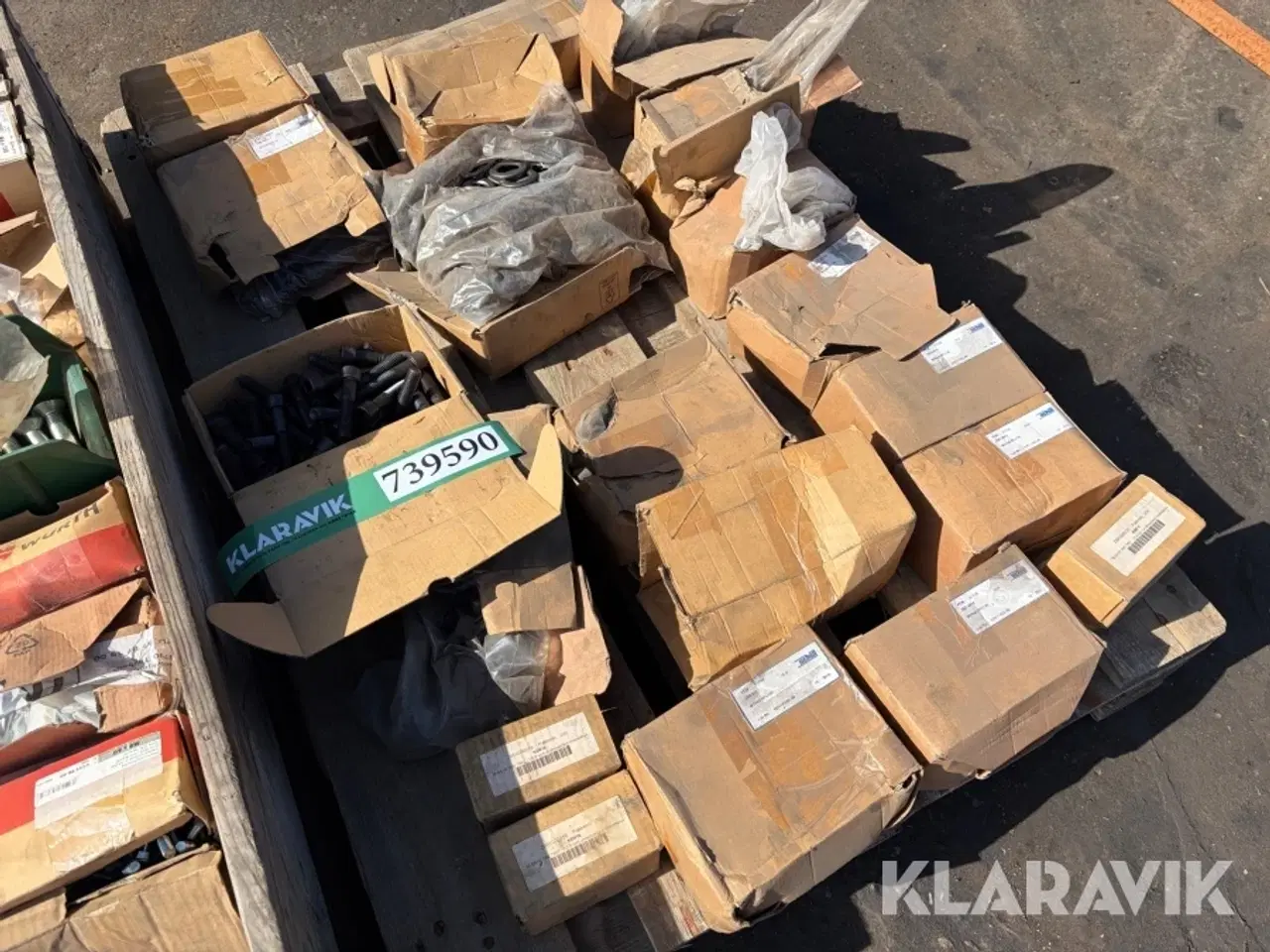 Billede 9 - Bolte og møtrikker stål 350 kg