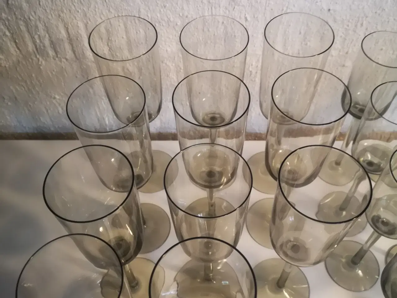 Billede 3 - Holmegaard Largo rødvinsglas og hvidvinsglas