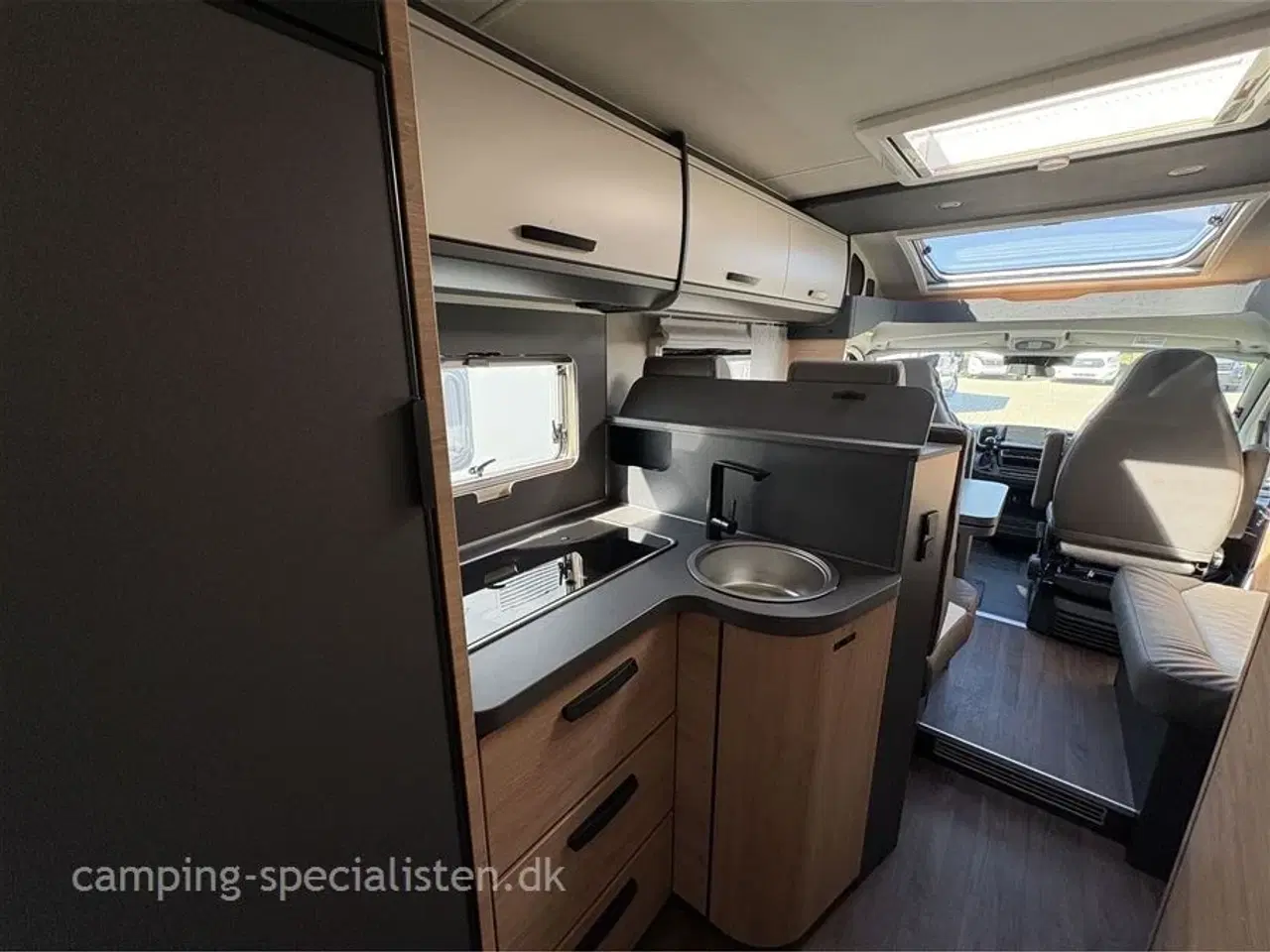Billede 9 - 2025 - Knaus L!VE TI 700 MEG Platinum Selection   Knaus LIVE TI 700 MEG Platinum Selection - Kan ses nu hos Camping-Specialisten.dk