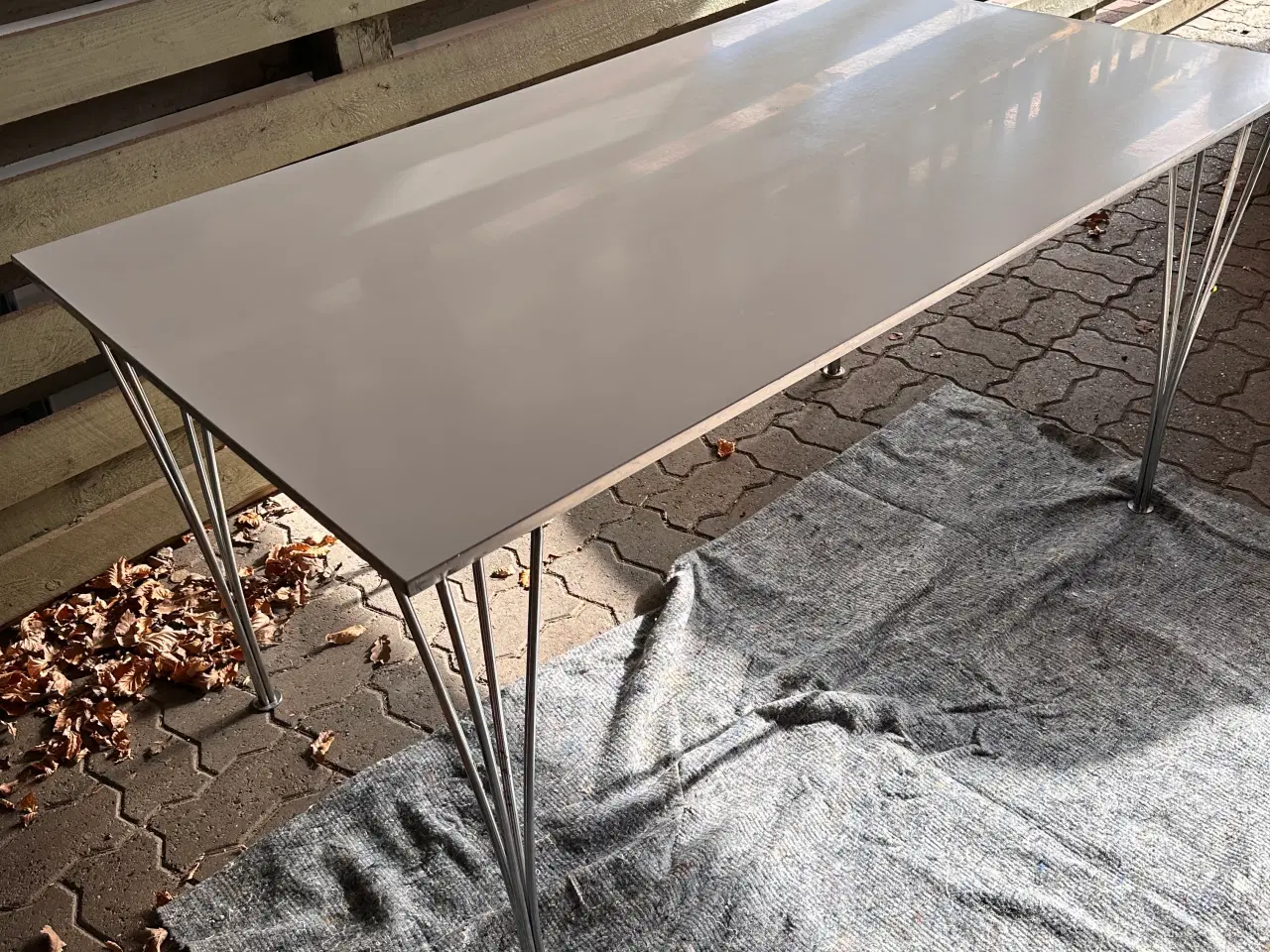 Billede 1 - Piet Hein fremstillet hos Fritz Hansen. 