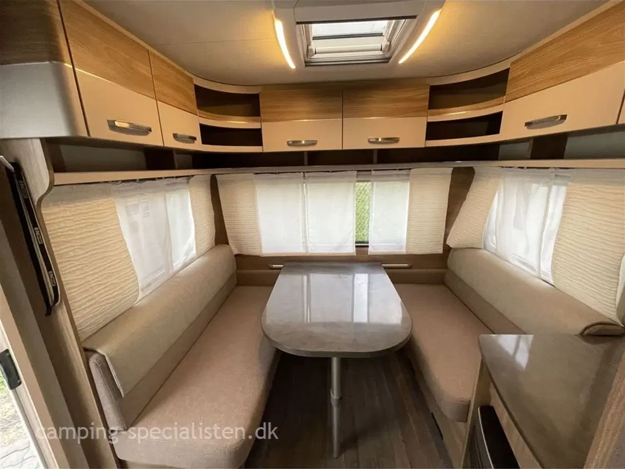 Billede 6 - 2018 - Bürstner Premio 490 TS Bürstner Premio 490 TS 2018 - Se den nu hos Camping-Specialisten.dk