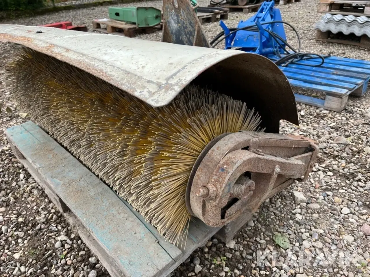 Billede 2 - Fejekost med frontlift til MT serie