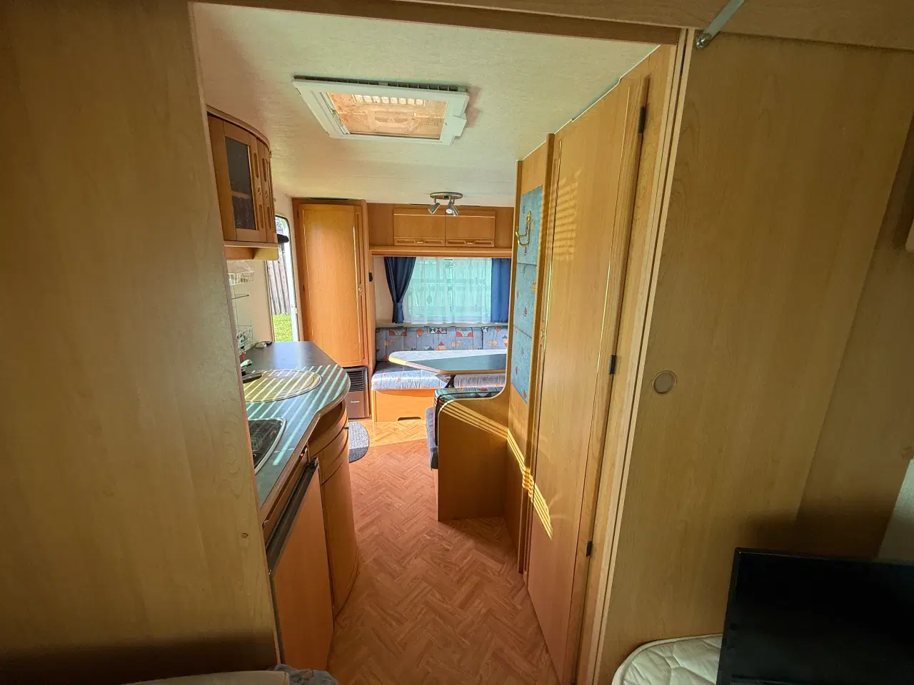 Billede 8 - 2000 Adria  502 enkeltsenge