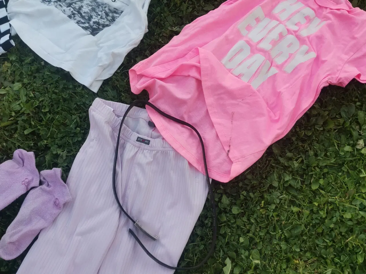 Billede 5 - Tøj pakke str 10-12 år, 5 kr ialt 🌸