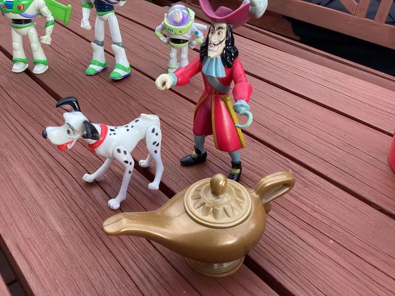 Billede 8 - Disney figurere Mickey, buzz, Aladdin mm