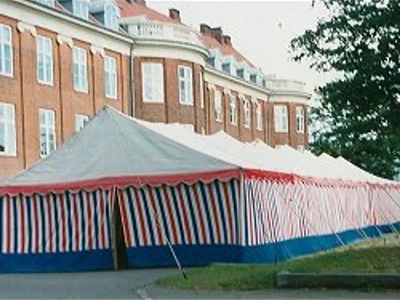 Billede 2 - fest telte og event