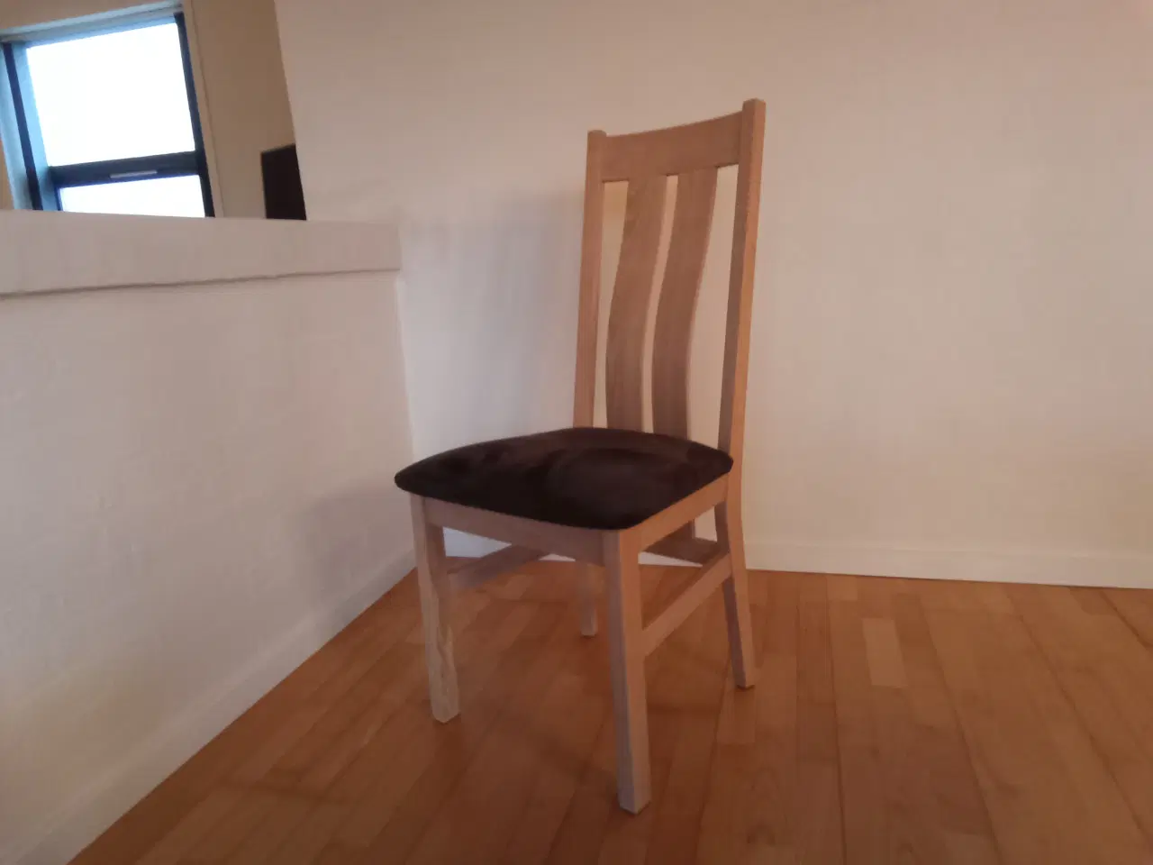 Billede 2 - Spisebordsstole
