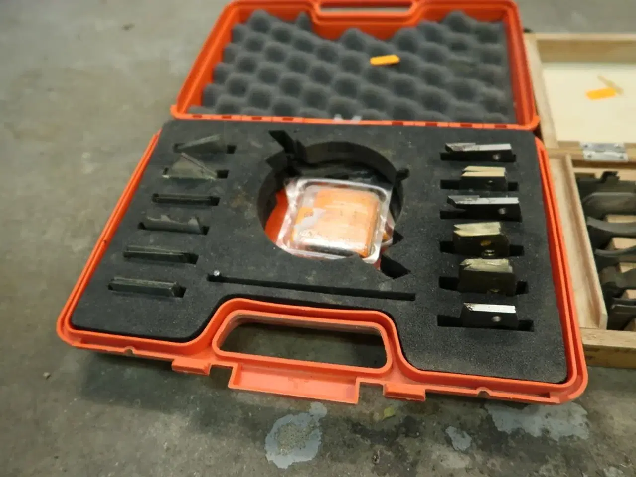 Billede 4 - 2 stk. værktøjssæt